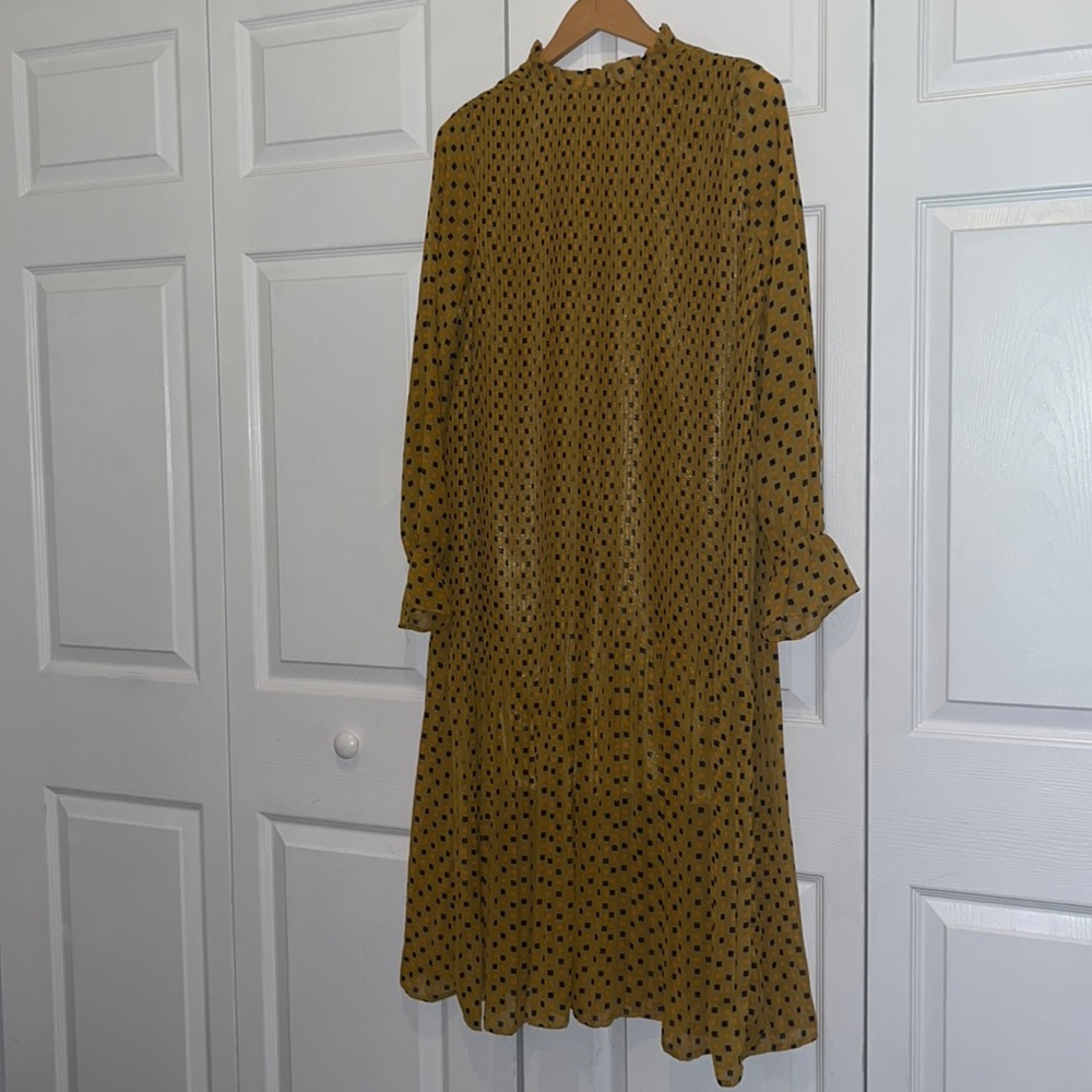 Mustard and black Pleaded maxi dress